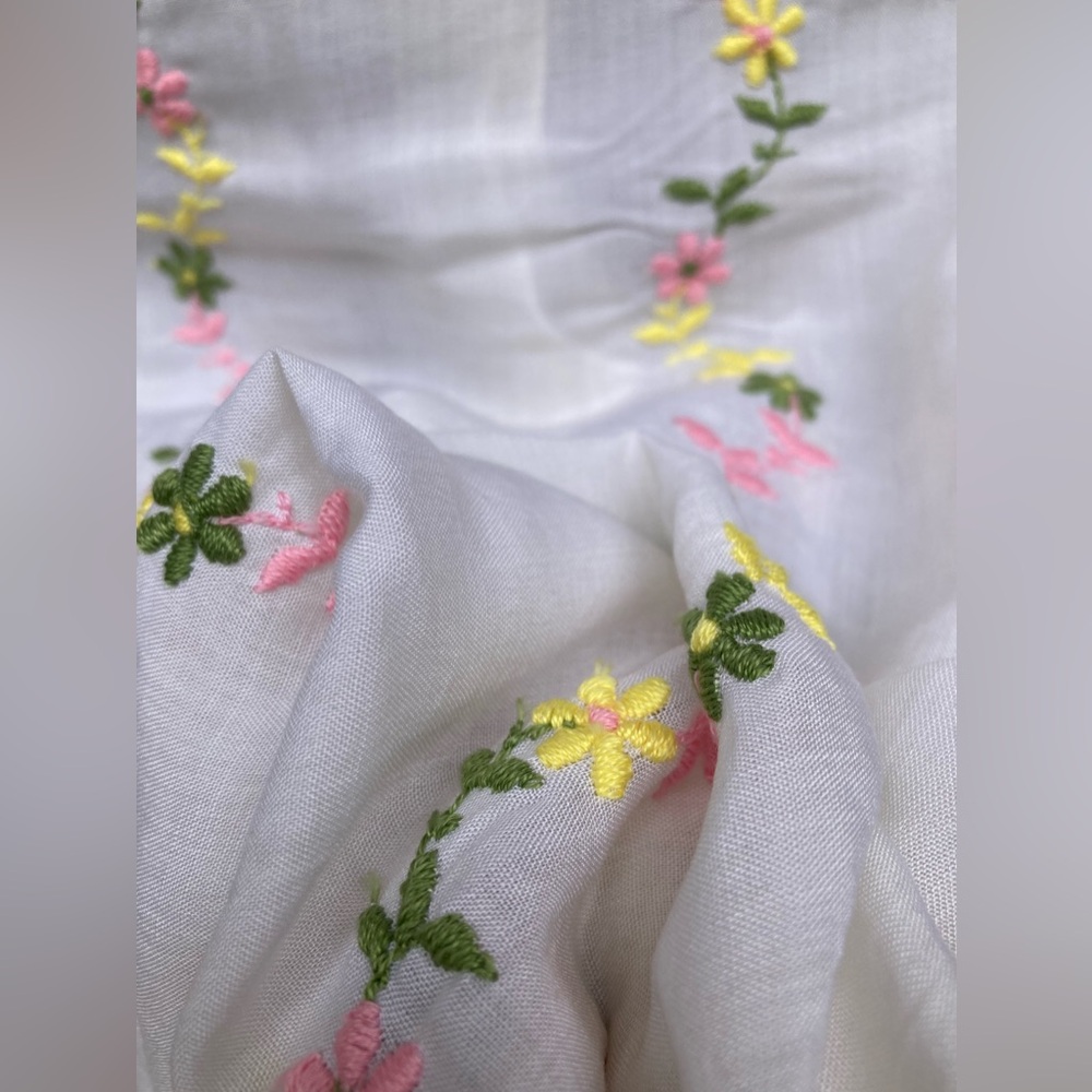 Alice Stuart Embroidered Button-Up Ruffly Top - Picture 11 of 13